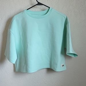 Cute crop top Oversized